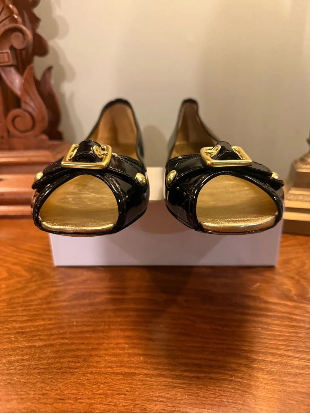 Coach Leana Slip-on Flats Patent Leather Gold Buckle Peep Toe Size 10 Shoes